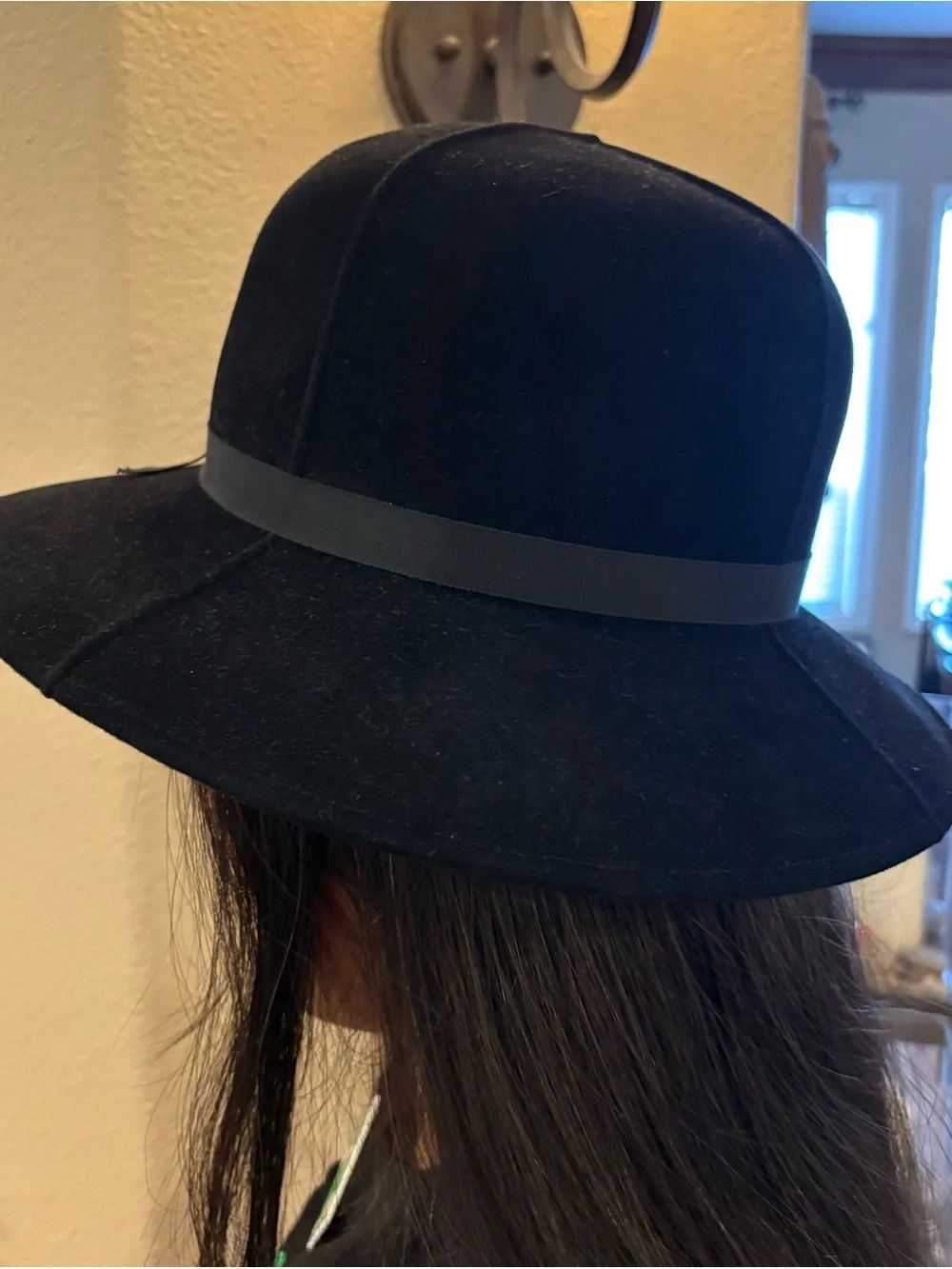 Vintage Louise Green Women Black Minimalist Hat Size One Size
